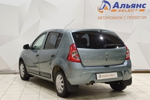 RENAULT SANDERO