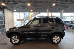 CHEVROLET NIVA
