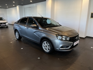 LADA VESTA