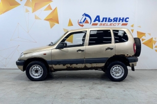 CHEVROLET NIVA