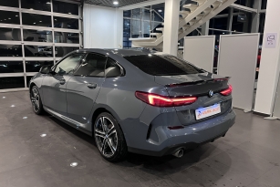BMW 218I