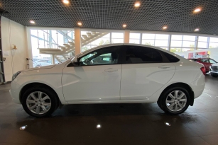 LADA VESTA