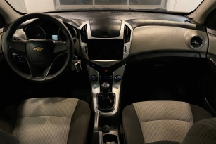 CHEVROLET CRUZE