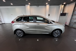 LADA XRAY