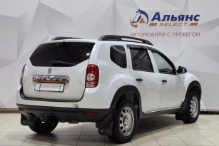 RENAULT DUSTER