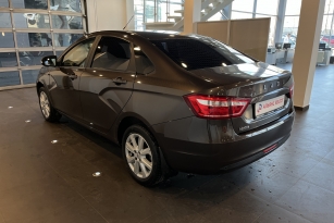 LADA VESTA