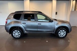 NISSAN TERRANO