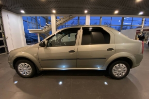 RENAULT LOGAN