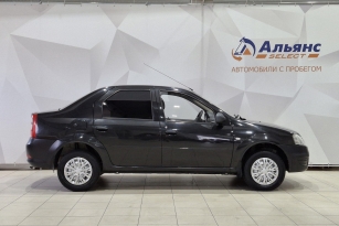 RENAULT LOGAN