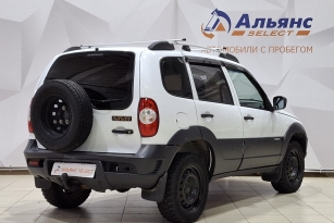 CHEVROLET NIVA