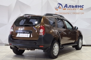 RENAULT DUSTER