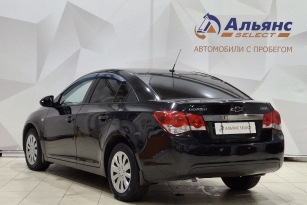 CHEVROLET CRUZE