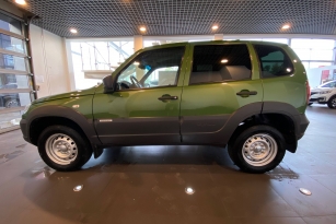 CHEVROLET NIVA
