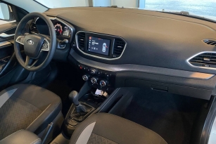 LADA VESTA