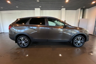 LADA VESTA