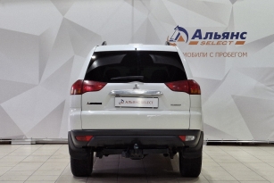 MITSUBISHI PAJERO SPORT