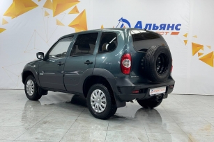 CHEVROLET NIVA