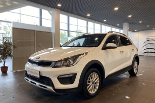 KIA RIO X-LINE