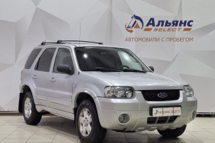 FORD MAVERICK XLT