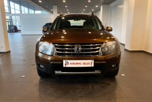 RENAULT DUSTER