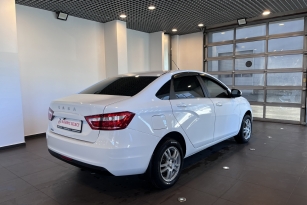 LADA VESTA