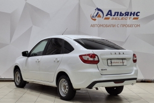 LADA GRANTA