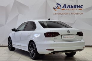 VOLKSWAGEN JETTA
