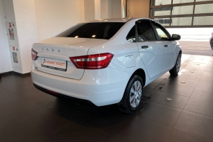 LADA VESTA