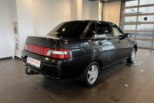 LADA 2110