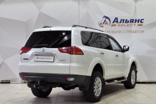 MITSUBISHI PAJERO SPORT