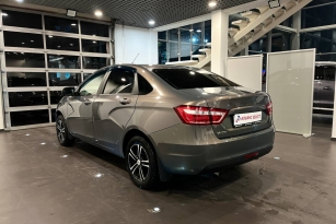 LADA VESTA