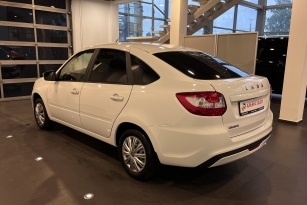 LADA GRANTA