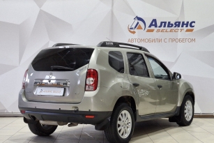 RENAULT DUSTER