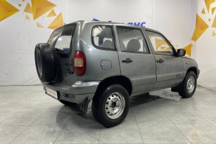 CHEVROLET NIVA