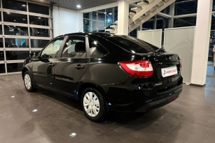 LADA GRANTA