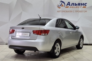 KIA CERATO