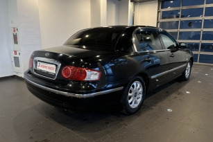 KIA OPIRUS