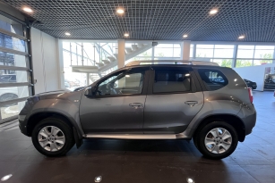 NISSAN TERRANO