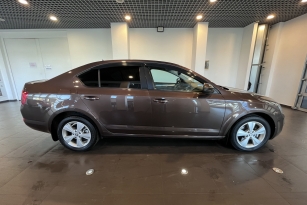 SKODA OKTAVIA