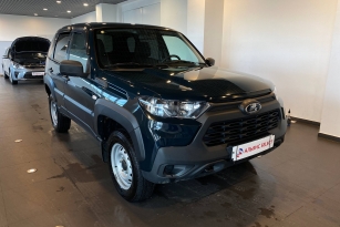LADA NIVA TRAVEL
