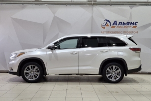 TOYOTA HIGHLANDER