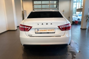 LADA VESTA