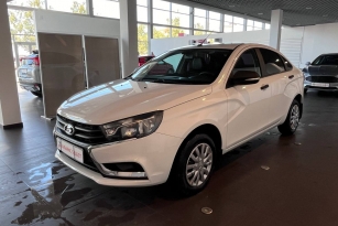 LADA VESTA