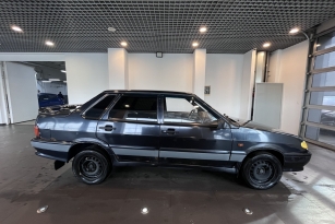 LADA 2115
