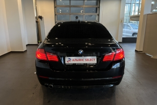 BMW 528I