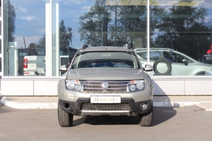 RENAULT DUSTER