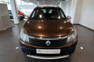 RENAULT SANDERO