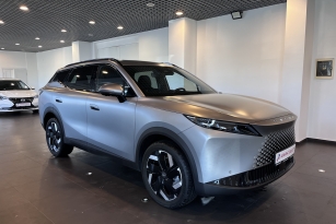 OMODA C7