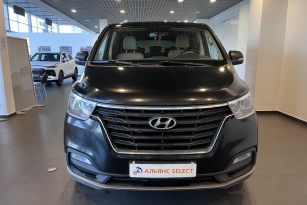 HYUNDAI H1