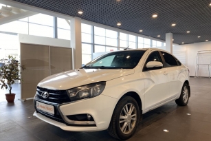 LADA VESTA